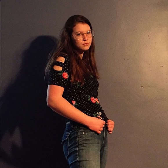 Meet your Posher, Desirae - Picture 1 of 1